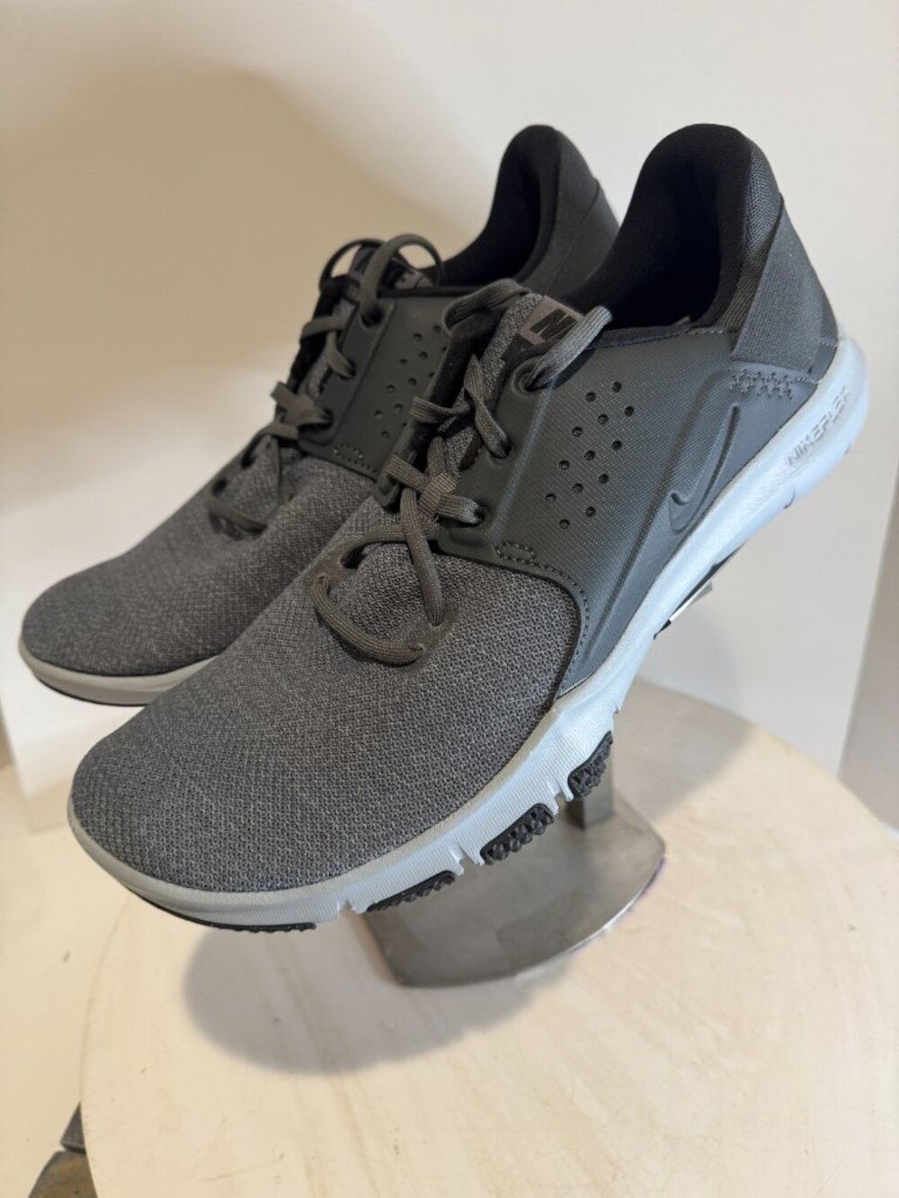 Nike Men’s Flex Control Tr3 Sneakers NEW